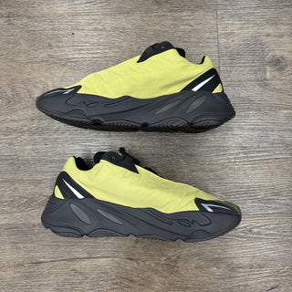 Yeezy 700 MNVN Preowned