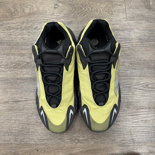 Yeezy 700 MNVN Preowned