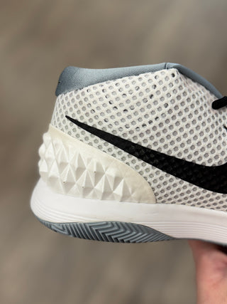 Kyrie 1 "Home" NEW
