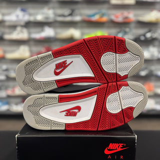 Jordan 4 'Fire Red'