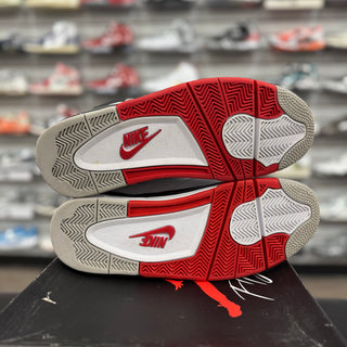 Jordan 4 'Fire Red'