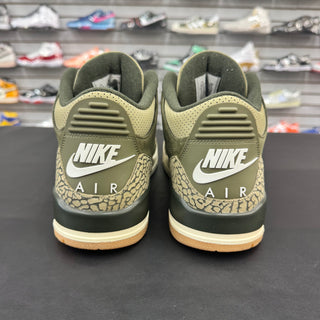 Jordan 3 Family Affair Size 10.5 Preowned