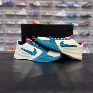 Kobe 5 Caitlin Clark USED