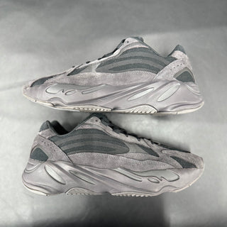 Yeezy Boost 700 V2 Vanta Size 11 USED