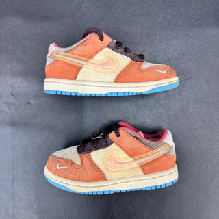 Social Status Chocolate Milk Dunks