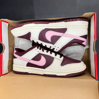 Nike Dunk Low Valentines