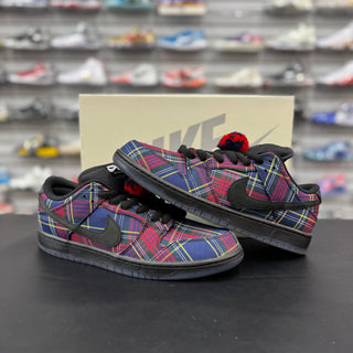 Nike SB Dunk 'Nardwuar'