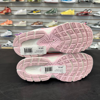 Nike V5 RNR V-day