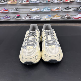 Asics Gel 1130 Cream Silver Preowned Size 9W