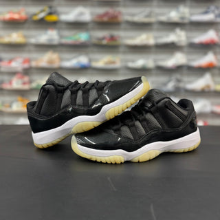 Jordan 11 Low '72-10'