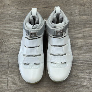 Lebron IV "White Chrome" Sz 12