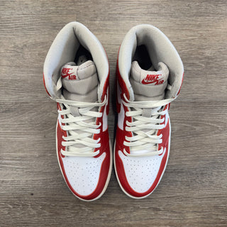 Jordan 1 'Varsity Red'