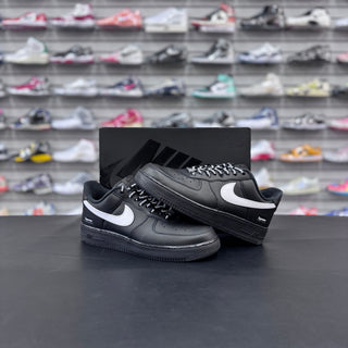 AF1 Supreme Black/White USED