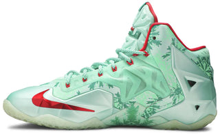 LeBron 11 "Christmas" NEW